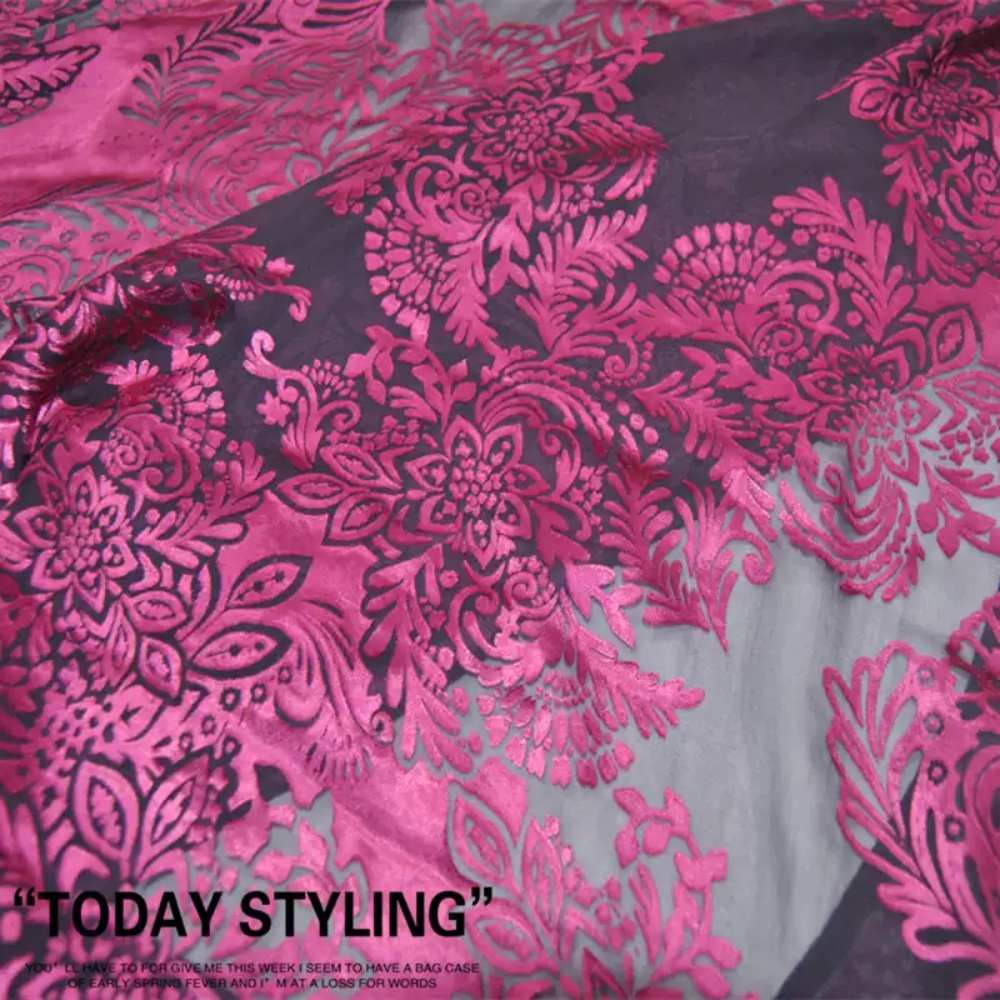 ผ้าไหมเบิร์นเอาท์ลายดอกไม้สีชม - Robe Silk Women บทวิจารณ์และราคา