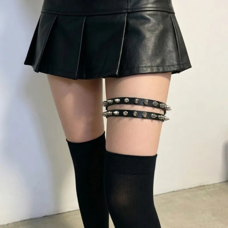 สายรัดต้นขาแบบมีหนามแหลมสองแถว - Garter Belt Set บทวิจารณ์และราคา